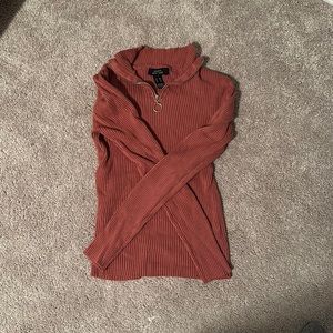 3 for $20! Ribbed long sleeve turtleneck with o-Ring zipper